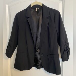 Frenchi size small black blazer